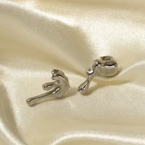 ARGENTA ECLIPSE industrial minimalist 316L surgical stainless steel jewelry for techwear aesthetic, silver color, waterproof.
